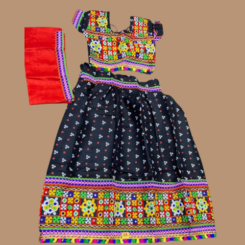 Gujrati Lahenga- Chaniya Choli (Black)