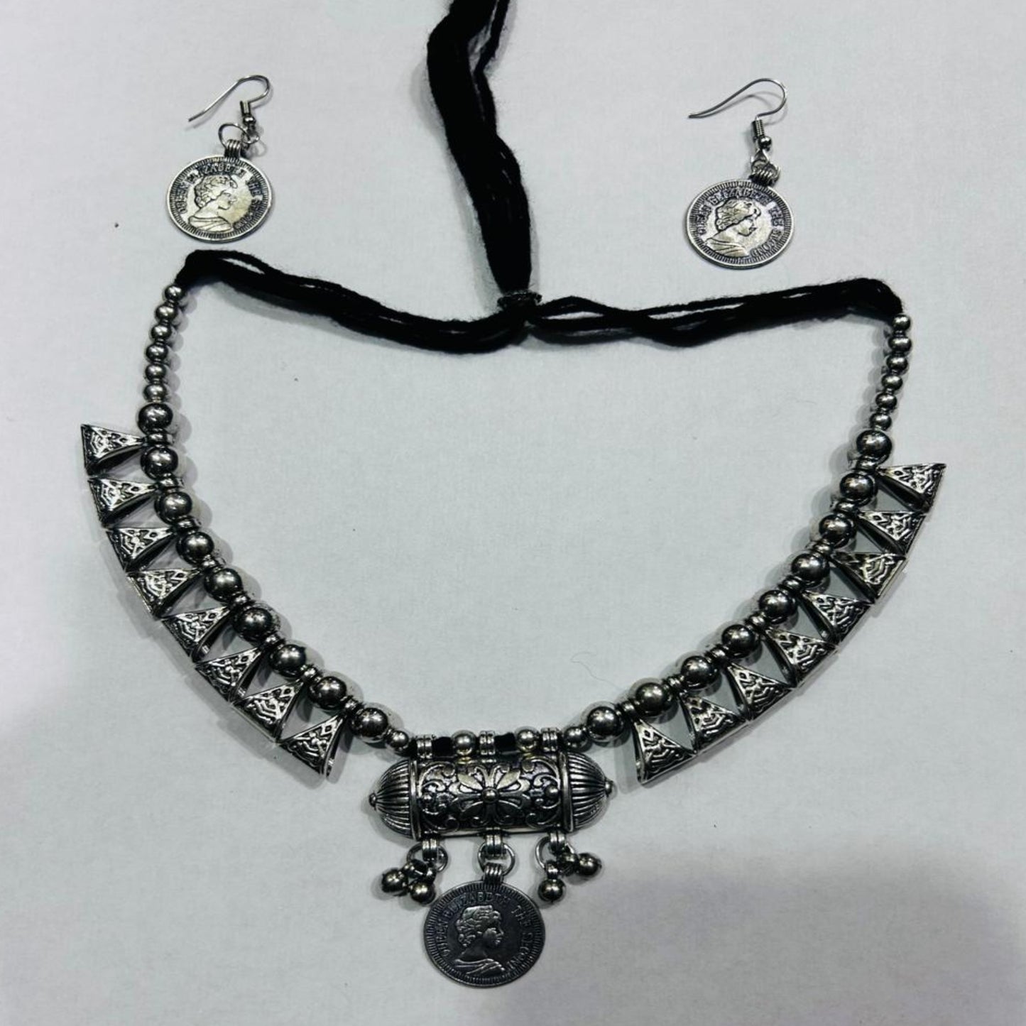 Black Thread-Silver Toned Set Of Necklace & Earring -3 no