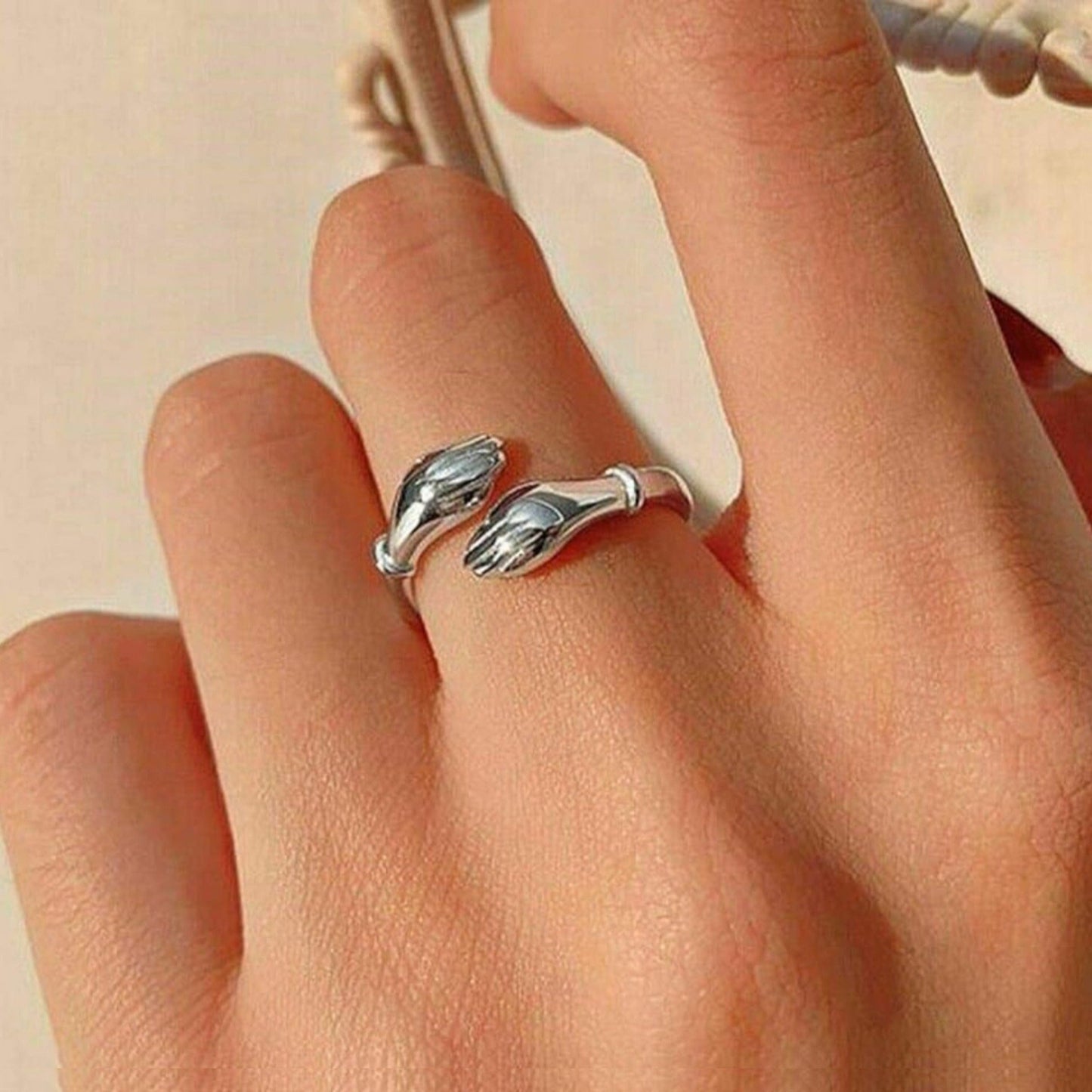 Hug Ring